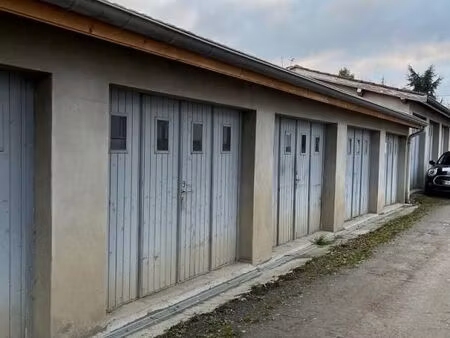 garage/box 16 m² saint galmier