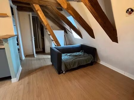 t2 meuble dans la doutre
