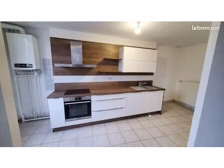 appartement f5 lumineux de 116 m² proche centre-ville – cuisine équipée lave-vaisselle - f