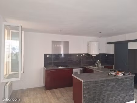 studio 30m2 rénové et lumineux