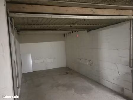 box à louer 13m2