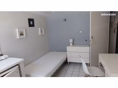 loue chambre pour étudiante