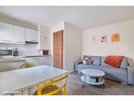 studio à louer / climatisé / centre-ville