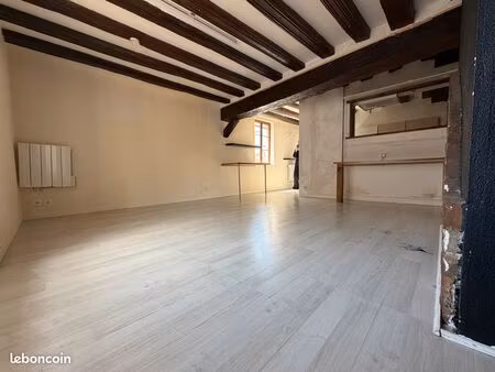 appartement t2 duplex de 58 m² – centre-ville de nemours