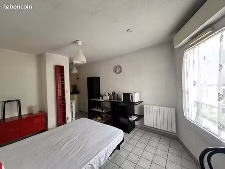 studio 1 pièce 18 m²