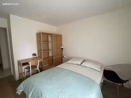 appartement t2 avec jardin privé et parking – 850 tout compris (le mesnil-le-roi)