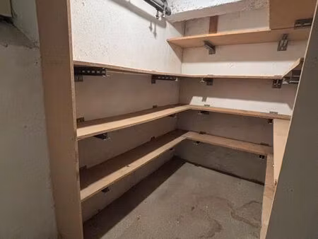 cave / box de stockage sécurisé 6m² avec électricité – florange