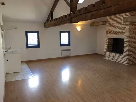 location appartement 3 pièces 86 m² à valence d agen (82400)  640 €