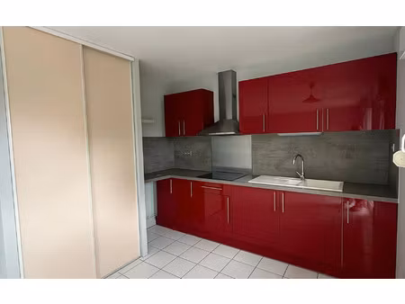 location appartement  m² t-3 à bergerac  635 €