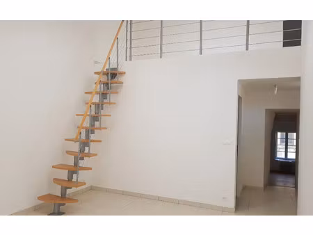 location appartement  m² t-2 à pont-saint-esprit  550 €