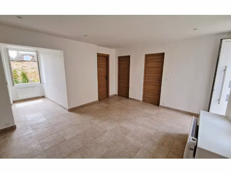 location appartement  m² t-3 à rozay-en-brie  1 000 €
