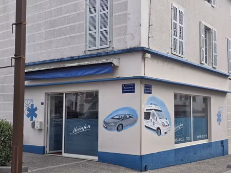 le foirail -- local commercial occupé en coeur de saint-palais