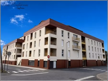 studio - montaigu vendee (85)