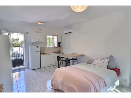 studio 25 m2 -- jardin privatif -- dpe c -- rentabilité 6 85 %