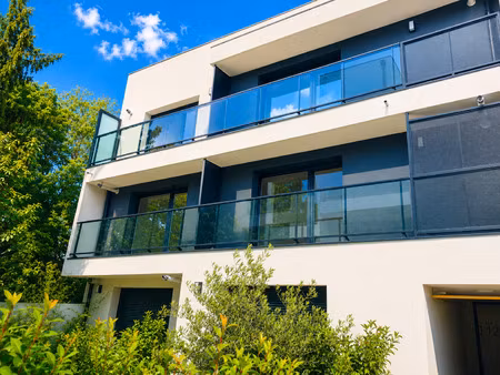 ** superbe studio avec balcon **