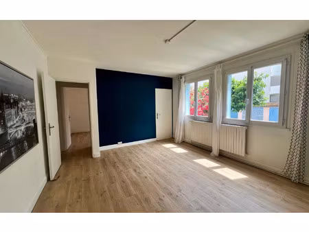location appartement  55.6 m² t-3 à toulouse  850 €