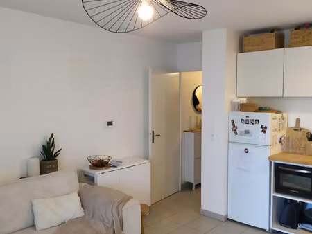 agréable t2 en rez-de-jardin