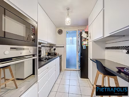 appartement t4 centre de vénissieux proche mairie