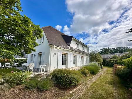 découvrez cette maison ancienne pleine de caractère  un havre