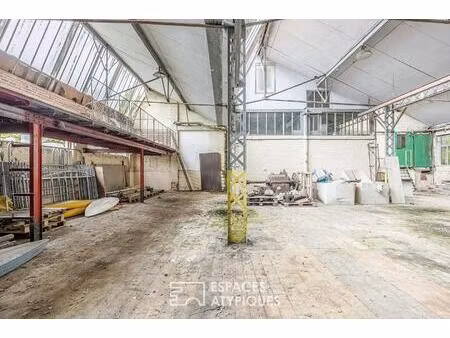 ancienne propriété industrielle à réinventer au coeur de la nature