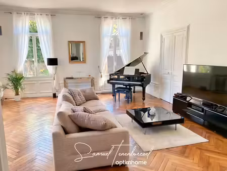 appartement haussmannien de 102 m² avec cheminée  parking et extérieur – rouen (76000)
