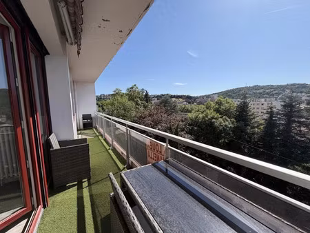 location meublée appartement 4 pièces 83 m² à saint-etienne (42000)  730 €