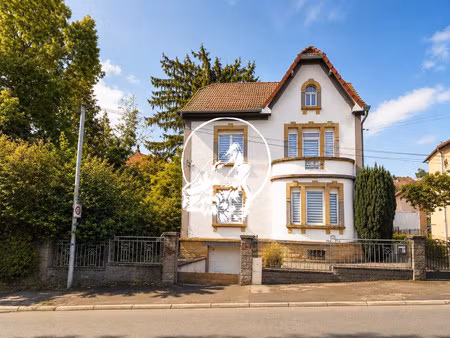 maison de maître 161 35 m² – jardin clos – proche centre-v