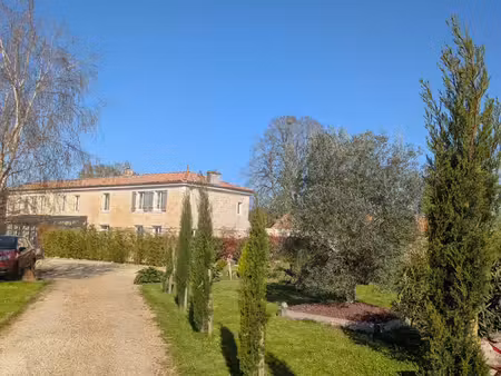 demeure à saint-simon-de-pellouaille (17260)