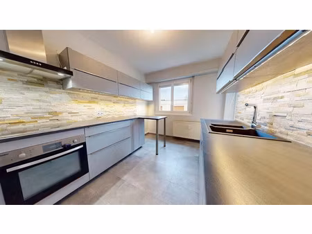 location meublée appartement 4 pièces 100.55 m² à colmar (68000)  1 100 €