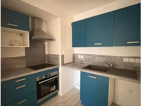 location appartement 2 pièces 58 m² à drancy (93700)  999 €