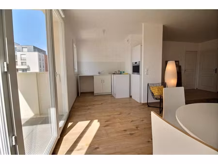 location appartement 4 pièces 79 m² à trappes (78190)  1 385 €