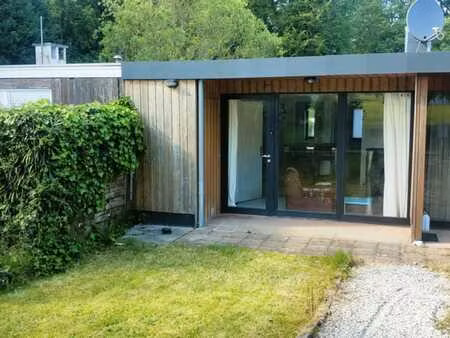 groupe arcade: bungalow meublé avec jardinet et parking