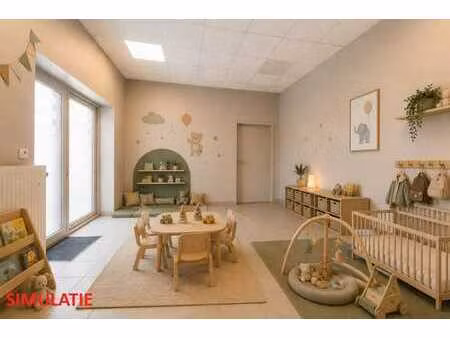 maison spacieuse entièrement rénovée avec grand garage