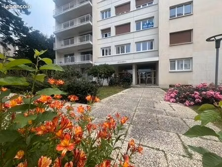 appartement- cholet proche centre ville