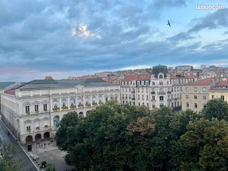 f2 - hôtel de ville