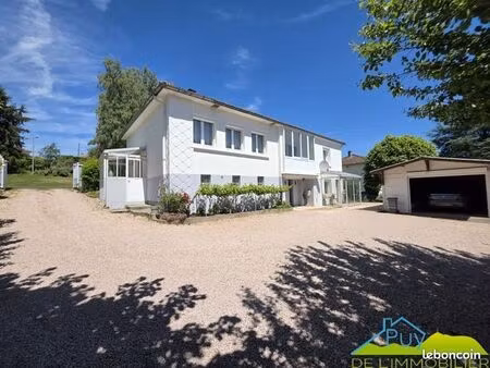 maison 8 pièces 145 m²
