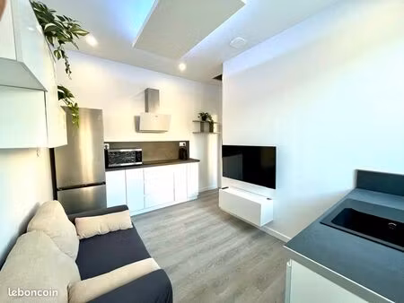 maison 2 pièces meublée haut de gamme avec combles aménagés – calme absolu aux portes de p