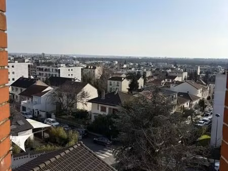studio 1 pièce 25 m²