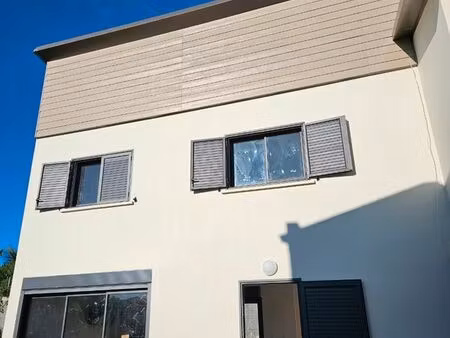 location f4 à la bretagne
