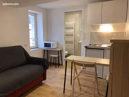 studio 1 pièce 13 m²