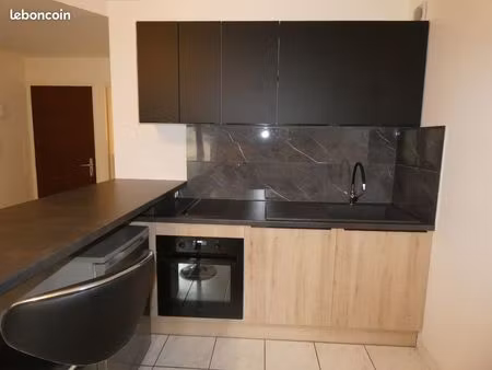studio 1 pièce 31 m²
