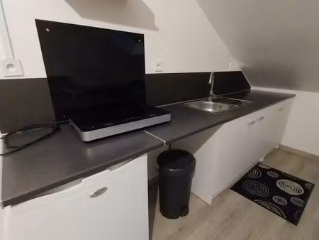 loue chambre meublee 23m2
