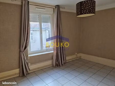 appartement 4 pièces 114 m²