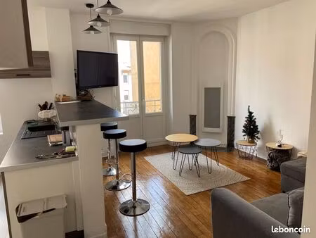 très bel appartement à louer secteur artem