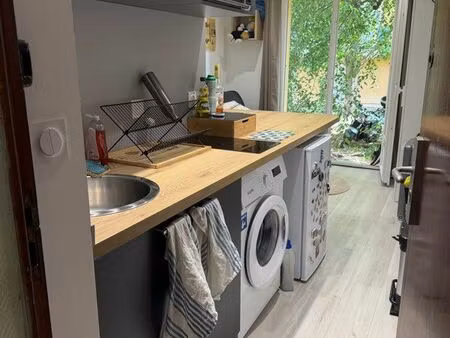 location studio meublé