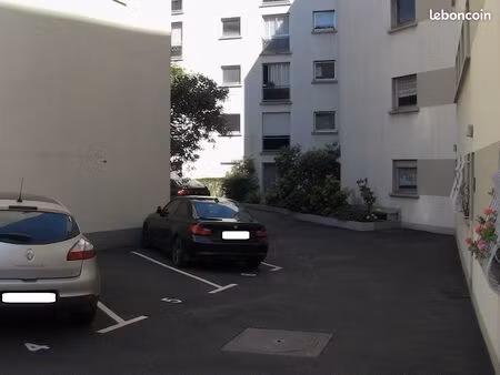 parking rue antoine petit