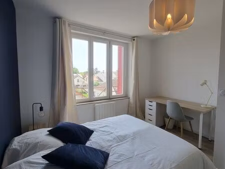 joli t4 meublé  lumineux et au calme avec jardin