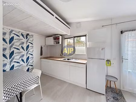studio 1 pièce 26 m²