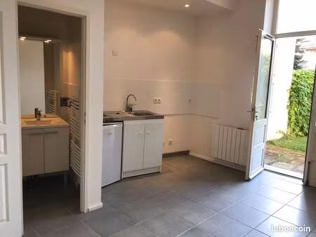 studio plein centre saint genest lerpt