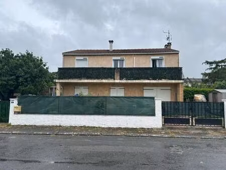 vente maison à vic-fezensac (32190) : à vendre / 130m² vic-fezensac